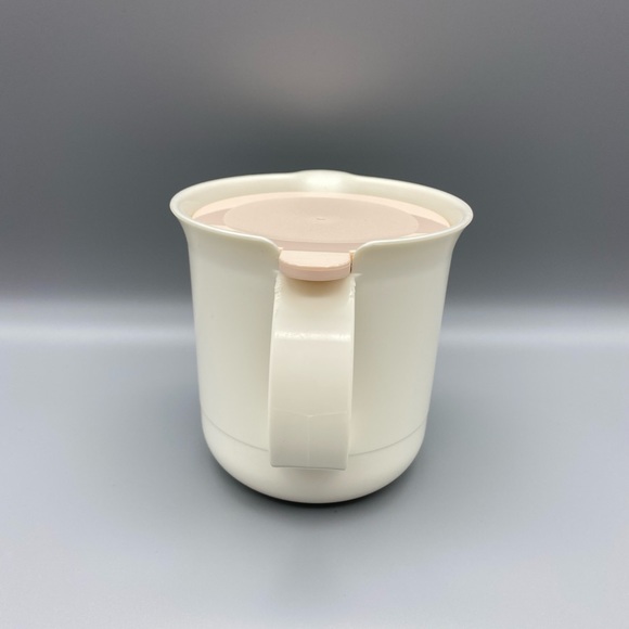 Vintage Tupperware Ivory Creamer With Pink Lid - Picture 2 of 10